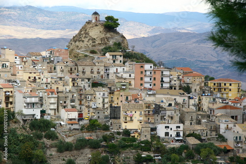 Centuripe bei Enna, Sizilien, Italien © andigia