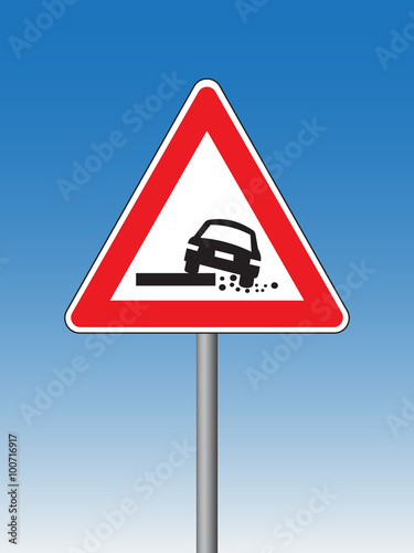 soft shoulder sign