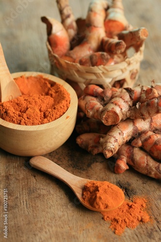 fresh turmeric with powder