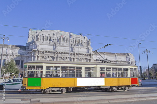 milano con tram in stazione centrale