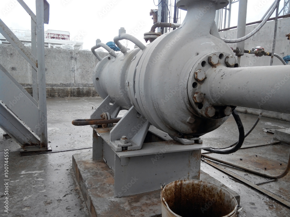 The pump for pumping of oil and products The pump for pumping of oil and products