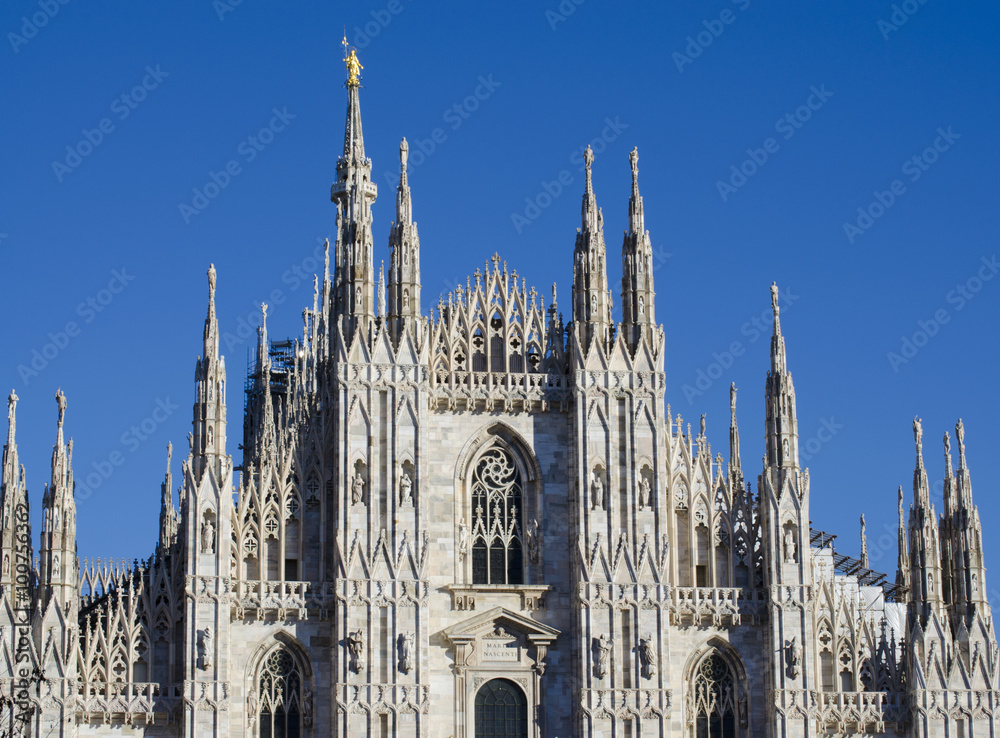 Fototapeta premium milan a glimpse of the beautiful Cathedral