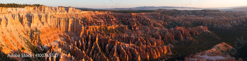 Canvas Print Panorama of the Bryce Canyon Ampitheater at Sunrise