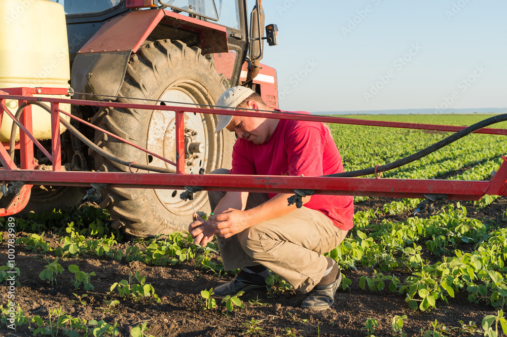 Obraz premium repair of tractors
