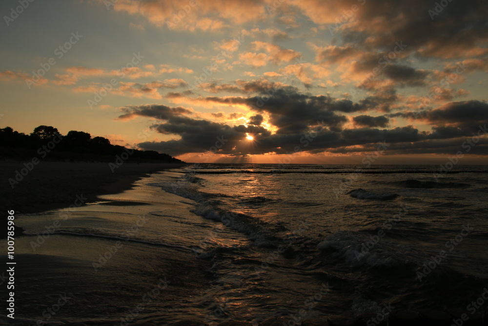 Fototapeta premium Sonnenuntergang am Meer
