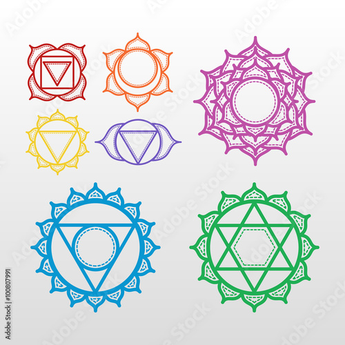 Isolated Set of beautiful indian ornamental 7 chakras. Vector il