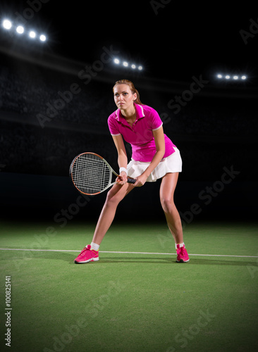 Young woman tennis player © Boris Riaposov