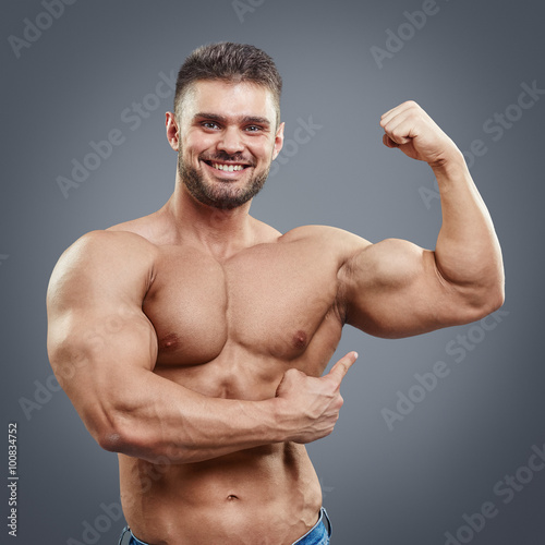 Canvas Print muscular athletic man