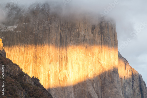 tunnel view sunlit the elcapitan suface photo