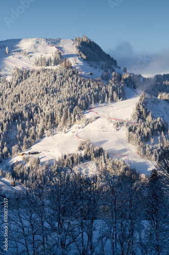 Kitzbühel with Hahnenmkamm and Streif