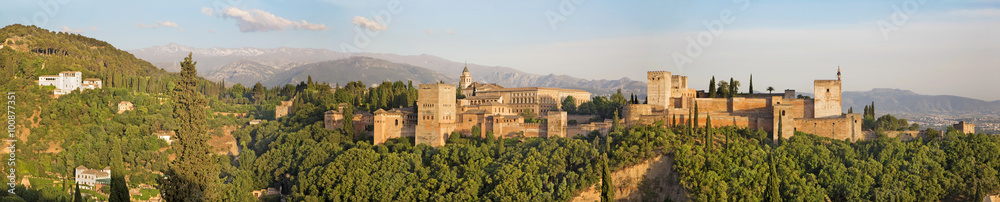 Granada - The panorama of Alhambra palace and fortress complex.