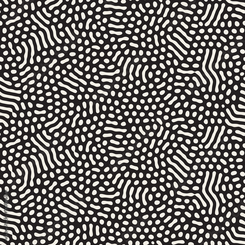 Vector Seamless Black And White Organic Rounded Shapes Jumble Pattern