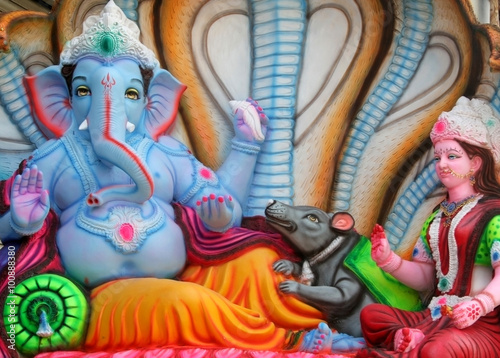 Closeup of Indian Hindu God Ganesha Idol for sale in the market © reddees