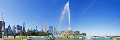 Chicago, Illinois: skyline e la fontana Buckingham, Grant Park, 23 settembre 2014