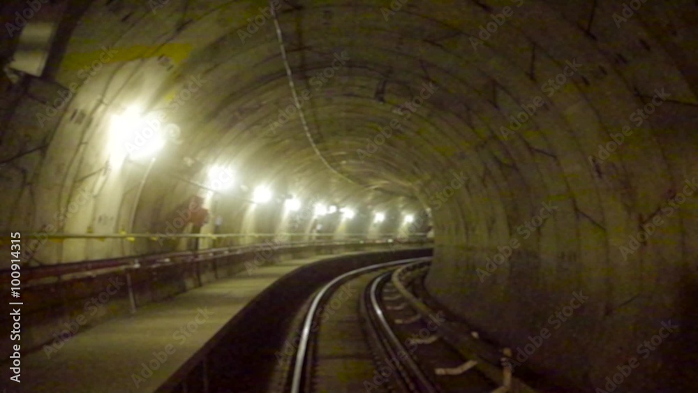 Metropolitana Metropolitana