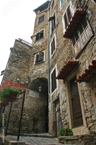 Liguria,il paese di Dolceacqua.