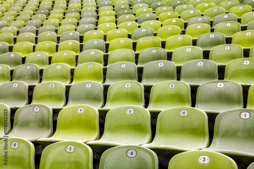 Fototapeta premium Sitzplatzangbot im Fussballstadion