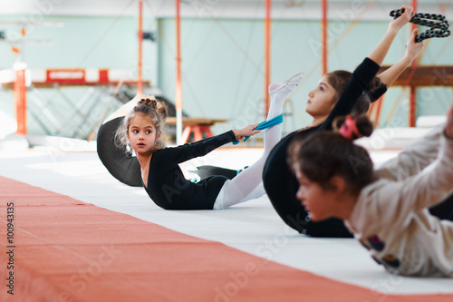 Obraz na plátně repeats of another exercise gymnastics