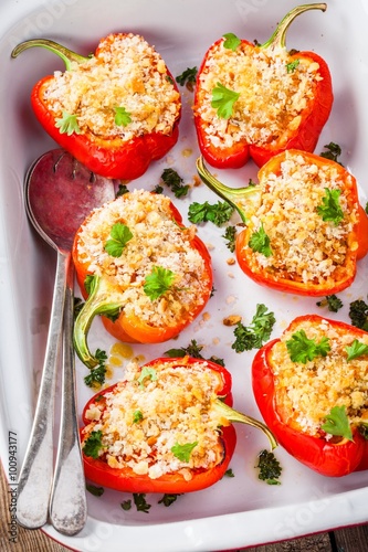 stuffed paprika with breadcrumbs and parsley