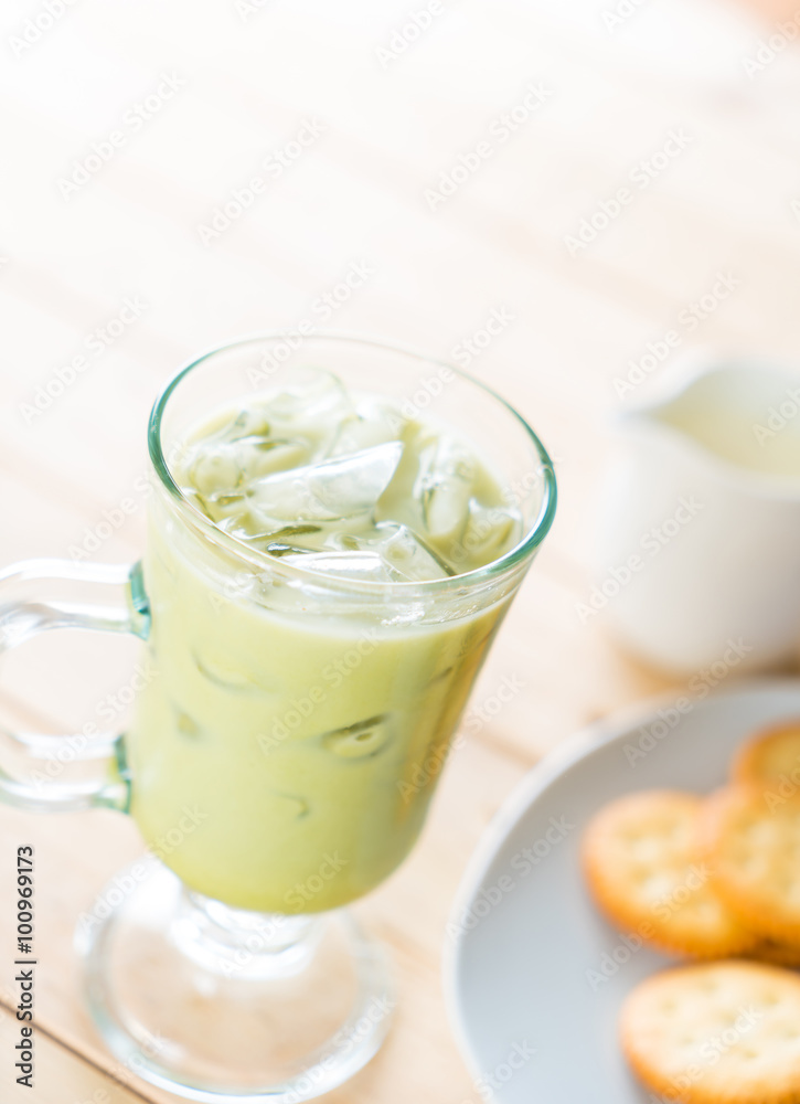 iced matcha latte iced matcha latte