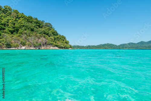 Summer, Travel, Vacation and Holiday concept - Idyllic Island Tr © ake1150