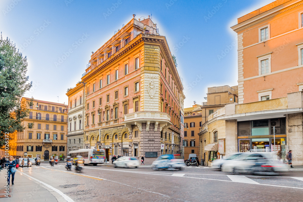 old buildings along the streets of Rome