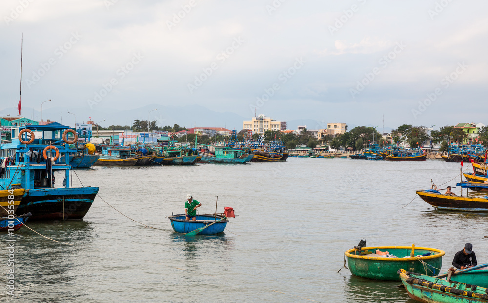 Fischerboote in Phan Thiet in Vietnam