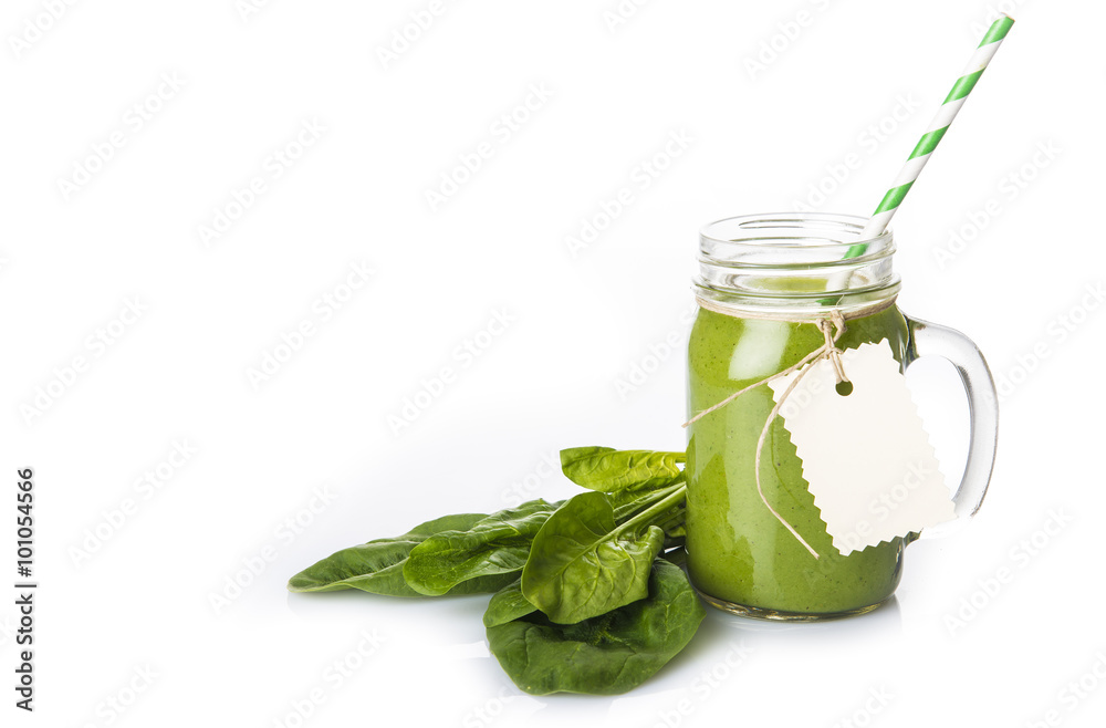 Foto de Green smoothie o batido verde con sus ingredientes aislado sobre  fondo blanco, bebida antioxidante y energética para una dieta sana do Stock  | Adobe Stock