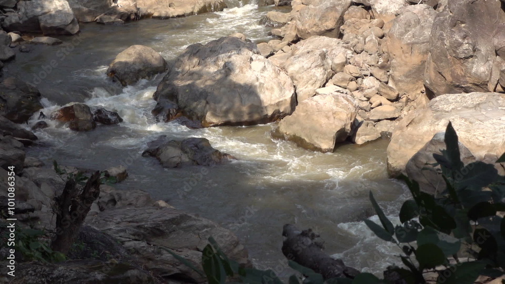 Slowmotion of water in mountain river in Ob Luang National Park to the south and west of Chiang Mai.. Full HD video.
Slowmotion of water in mountain river in Ob Luang National Park to the south and west of Chiang Mai.. Full HD video.