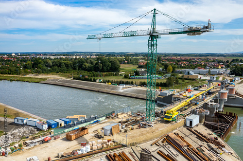 Modern dam reconstruction