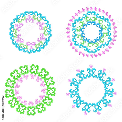 Vector seamless pattern with bright floral ornament. Vintage design element in Eastern style. 