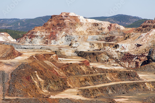 La mina de Río Tinto en Huelva, Andalucía photo