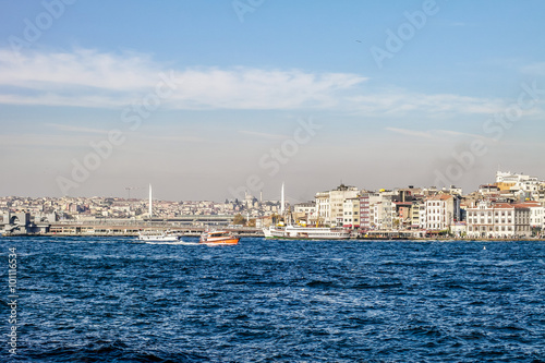 Istanbul view. Galata bridge. © perekotypole