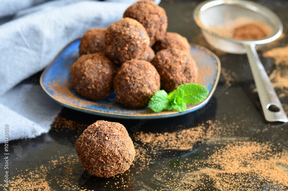 Raw Vegan Sweet Balls; Carob, Coconut and Date Candies Raw Vegan Sweet Balls; Carob, Coconut and Date Candies