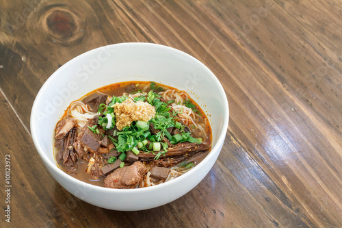 Rice noodles with spicy pork sauce (Nam ngiao) is a noodle soup