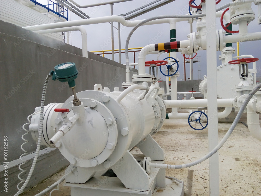 The pump for pumping hot products of oil refining The pump for pumping hot products of oil refining