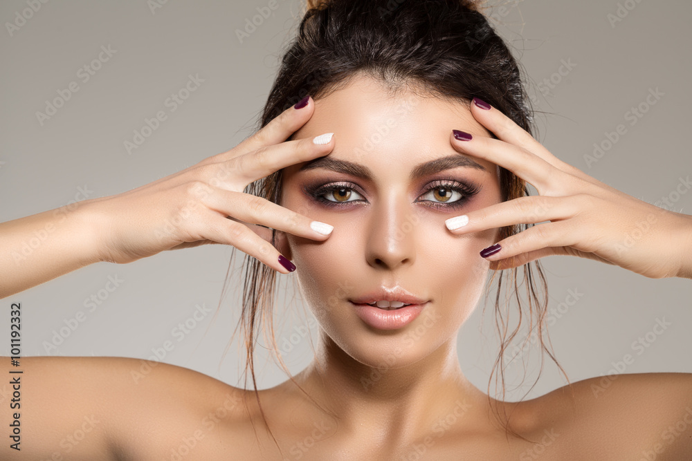 Fototapeta premium Beautiful model woman in beauty salon makeup Young modern girl i