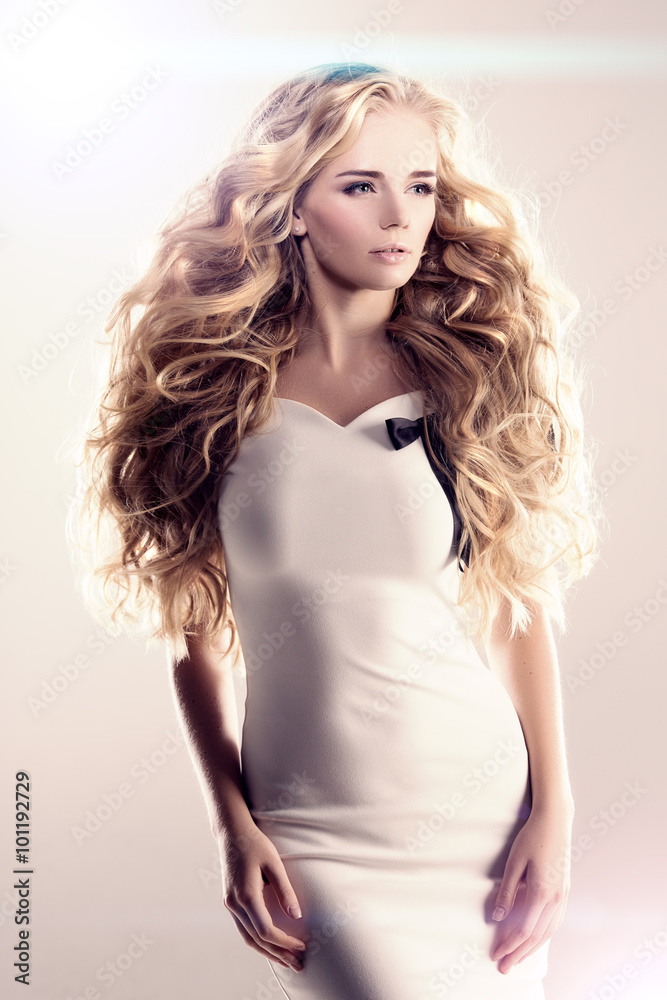 Model with long hair Blonde Waves Curls Hairstyle Hair Salon Upd Model with long hair Blonde Waves Curls Hairstyle Hair Salon Upd