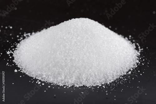 Heap of white crystal sugar