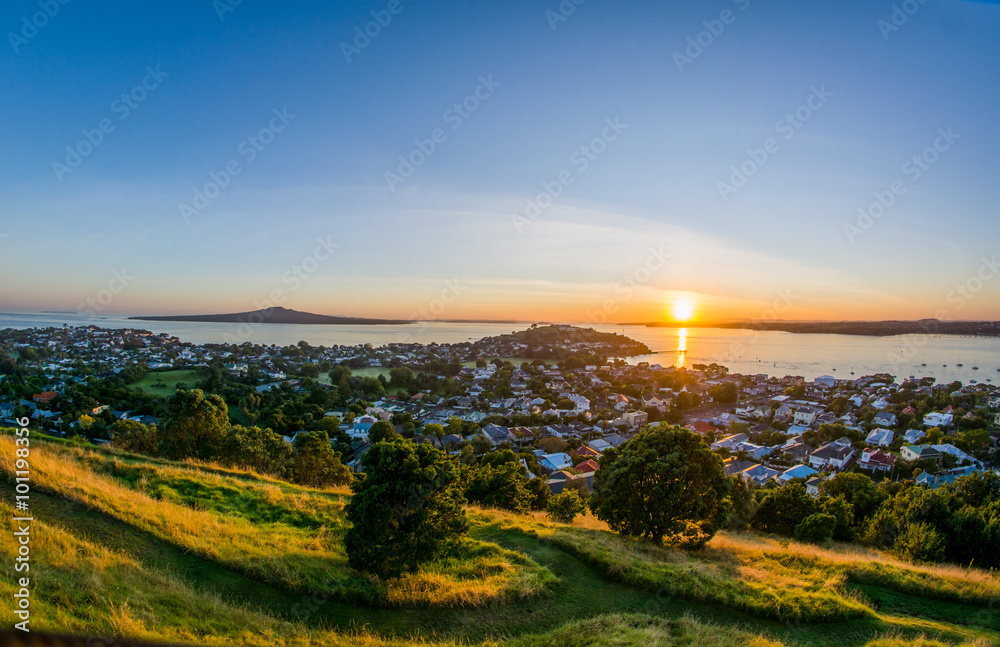 Fototapeta premium Beautiful sunrise over the Hauraki Gulf..Elevated view from mount Victoria.