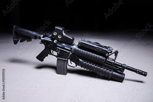 Automatic rifle with grenade launcher/Assault automatic rifle with grenade launcher,collimator and laser sight