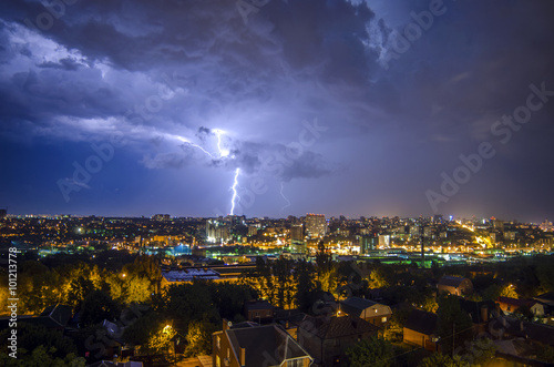 Foto beautiful view of the lightning in the night city
