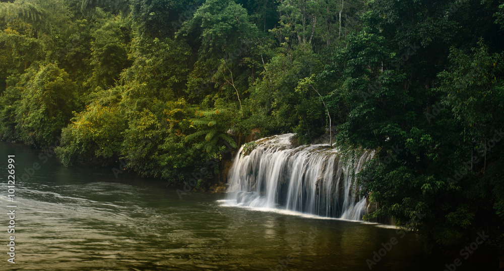 Sai Yok Yai Waterfall / Waterfall in Thailand