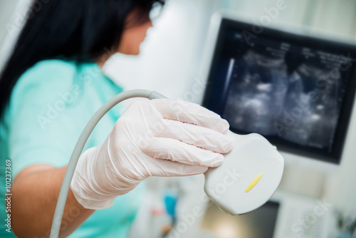 Ultrasound scanner in the hands
