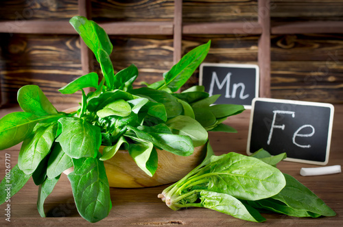 Spinach rich in vitamin C, manganese and iron