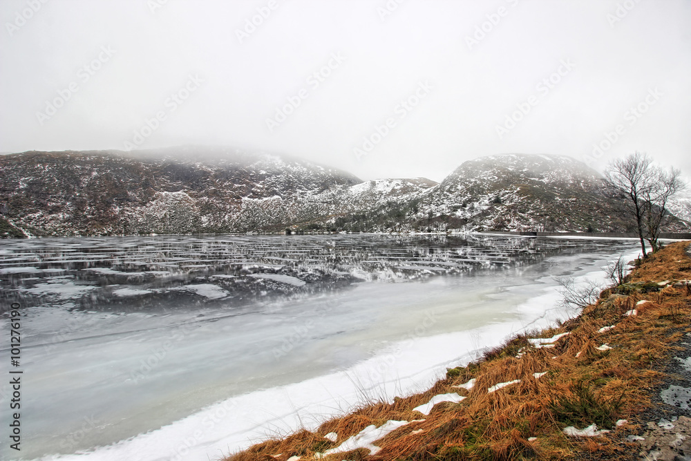 Stausee Tarlebovannet am Rundemanen bei Bergen im Winter Stausee Tarlebovannet am Rundemanen bei Bergen im Winter