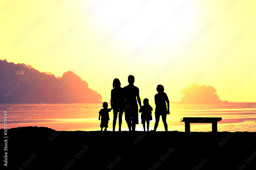 samtale Katedral Ud over The family walking at the beach with big orange sun light, concept of happy  family, every one need family Stock-foto | Adobe Stock