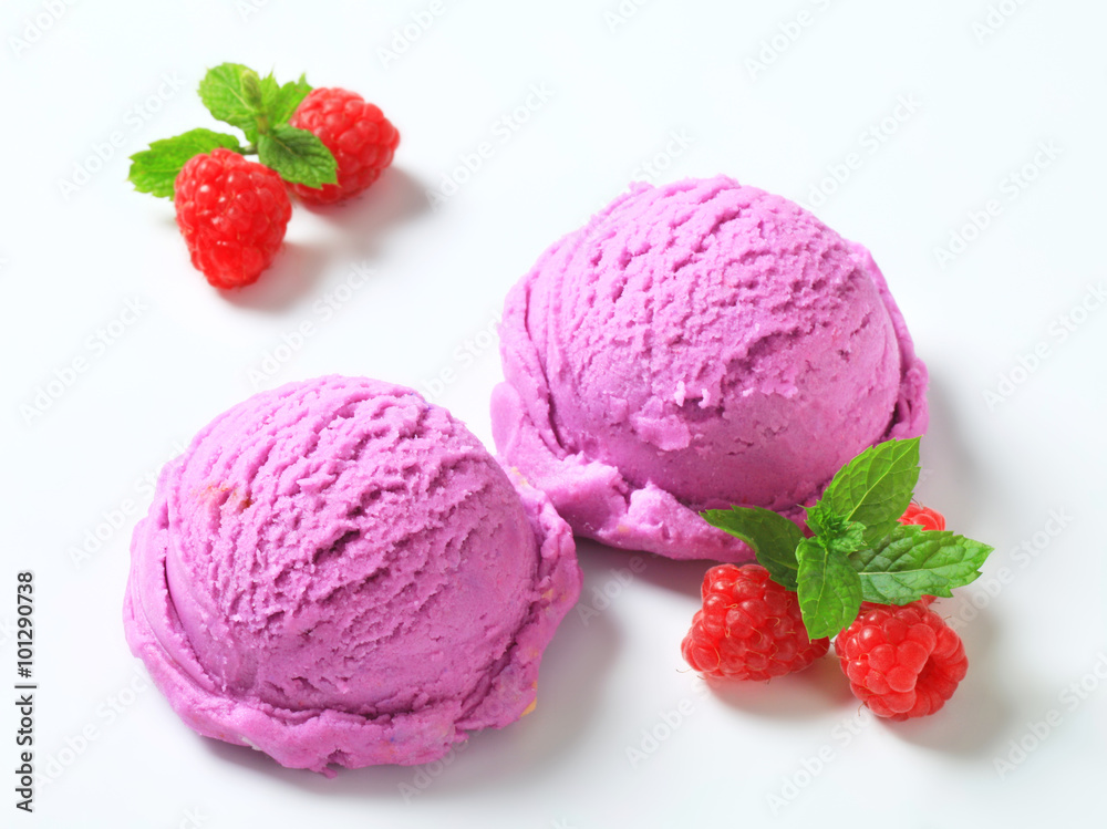 Berry fruit ice cream Berry fruit ice cream