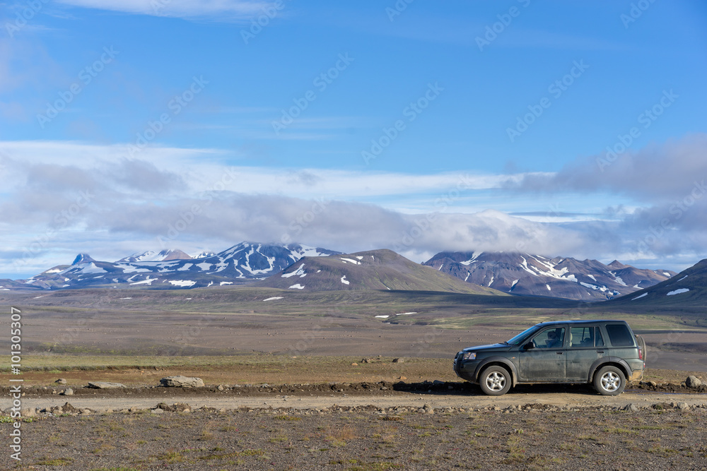 Traveling with 4x4 on a F35 highland road through a central part of Iceland to Hveravellir.