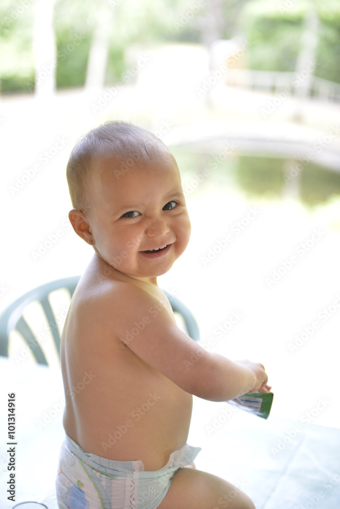 Tete De Bebe Petite Fille Qui Rigole Avec Une Couche Stock Photo Adobe Stock Tete De Bebe Petite Fille Qui Rigole Avec Une Couche Stock Photo Adobe Stock